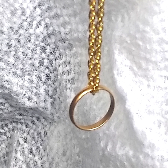 10KT Solid Gold Child's Promise Ring / Band or Wedding Charm - Picture 4 of 5
